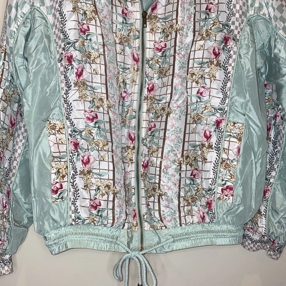 𝅺VINTAGE Hunt Club Light Green Floral Jacket 100% Silk Size Large - Picture 4 of 11
